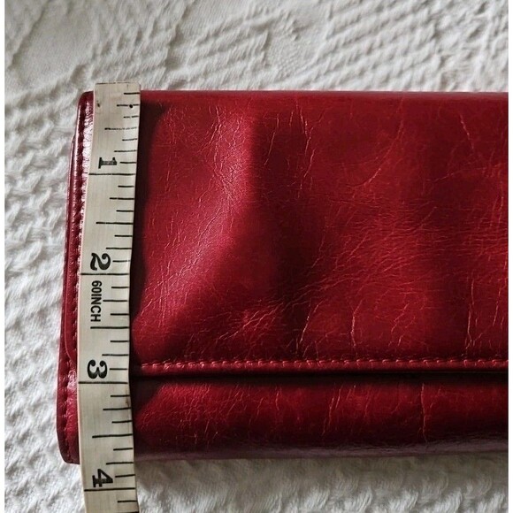 HOBO International Sadie Wine Red Leather Trifold Continental Wallet Magnetic - Picture 11 of 11